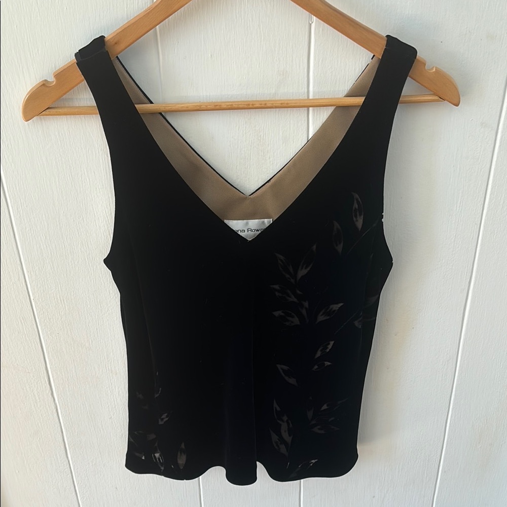 Elegant Rena Rowan Black Velvety Sleeveless Top